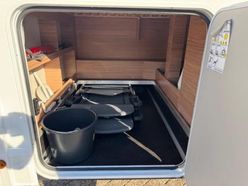 Weinsberg CaraCore 650 MF 2xAirco 180 PK 5persoons  foto: 5