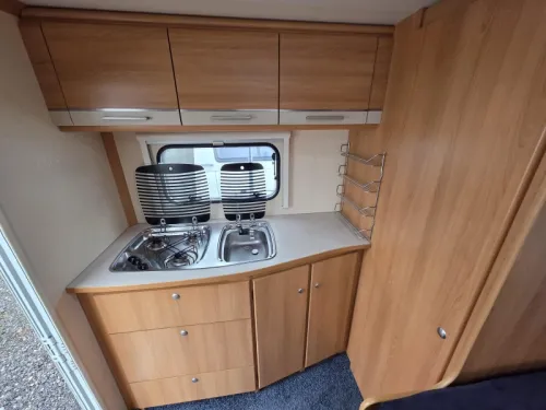 Caravelair Allegra 410 photo: 8