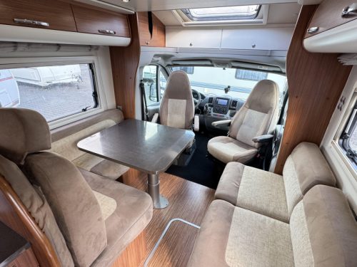 Adria Matrix 680 SP -5 Personen-mit Hubbett Foto: 2