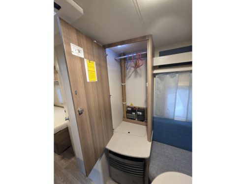Dethleffs C'Joy 460 LE Single Beds TENT 2017 photo: 12