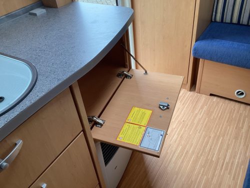 Knaus Sudwind 420 OD Mover/ awning photo: 11
