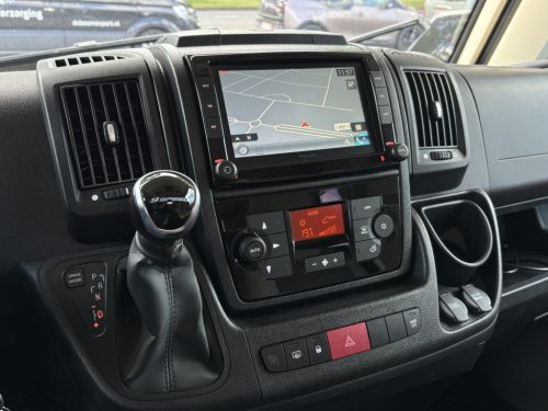 Knaus Live I 650 MEG 9TR AUTOMAAT ENKELE BEDDEN HEFBED 160PK foto: 14