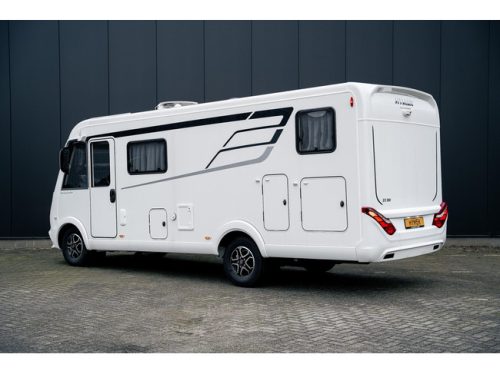 Hymer Exsis I 580 Pure A-class with drop-down bed Hymer Exsis I 580 Pure photo: 2