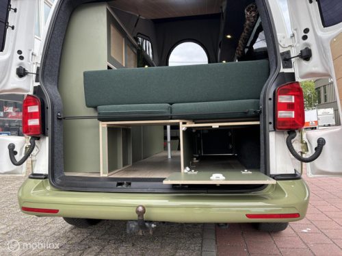 Volkswagen T6 2017 Kastenwagen Nevada Two-tone! Foto: 3