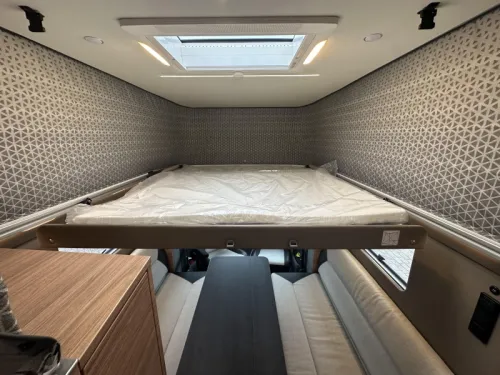 Weinsberg Xcursion 500 LT Hubdach und Dieselheizung Foto: 13