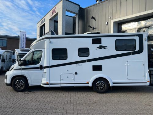 Laika Kosmo 319 automatic single beds photo: 6