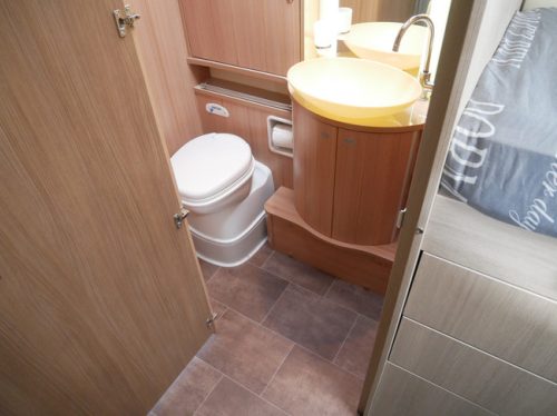 B&uuml;rstner Nexxo T728 Edition 25, Single Beds, Many Options!! photo: 14