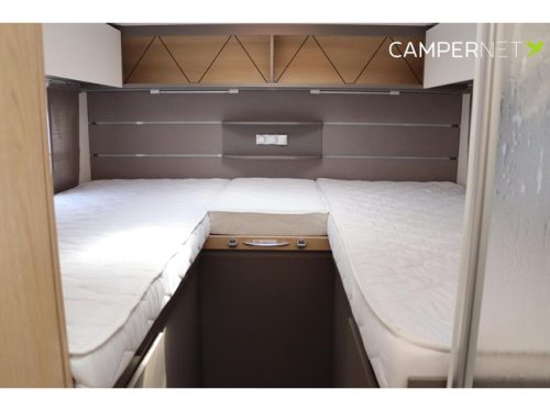 LMC Tourer Lift 730 165HP | Single beds | Separate shower | Pop-top roof | Bike rack | Solar panel | Bearlock | Roof air conditioning | Awning | photo: 16