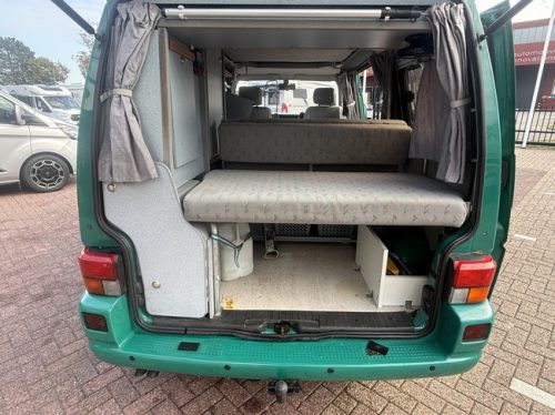Volkswagen T 4 Carthago Westfalia 2.5 102 PK in sehr gutem Zustand, neue APK, Kastenwagen, 4 Schlafpl&auml;tze, Hubdach, Standheizung, Solarpanel, Anh&auml;ngerkupplung, PDC, A Foto: 19