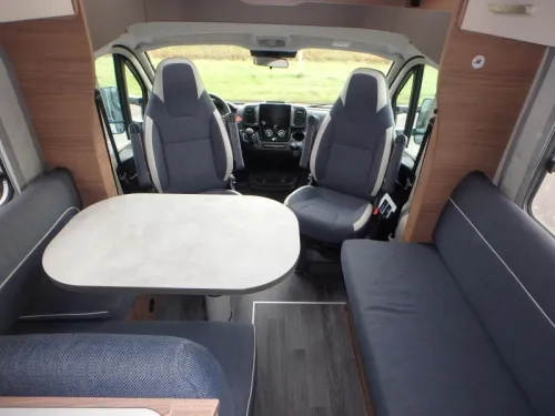 Knaus L!ve Wave 650 MF Niederl&auml;ndisch mit Historie  Foto: 13
