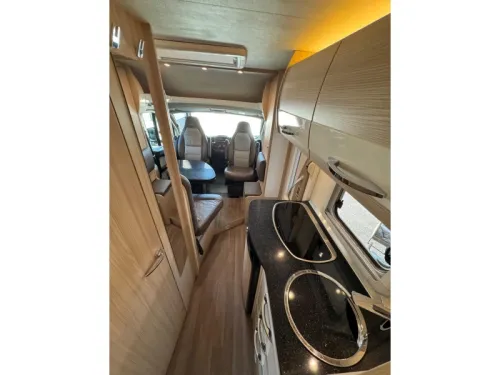 B&uuml;rstner Travel Van Single beds Garage  photo: 13