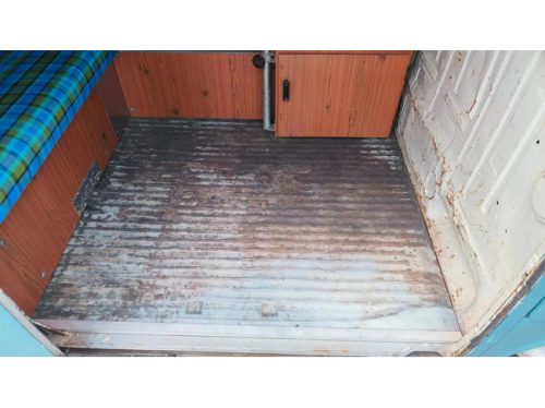 Volkswagen T2b Panelvan Westfalia avec int&eacute;rieur camping-car photo : 6