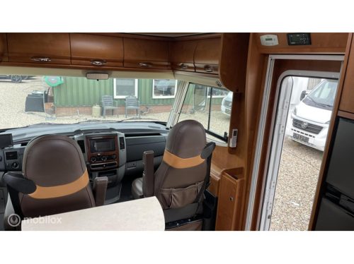 RAPIDO 983M Mercedes 190-PS Automatik Festbett und alle erdenklichen Optionen! Foto: 14