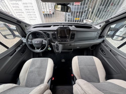 Chausson Titanium 788 QUEEN BED+POP-TOP ROOF+F2F AUTOMATIC EURO6 photo: 11