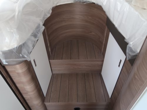 Knaus L!ve I 650 MEG AUTOMATIC 160 HP AIR CONDITIONING photo: 7