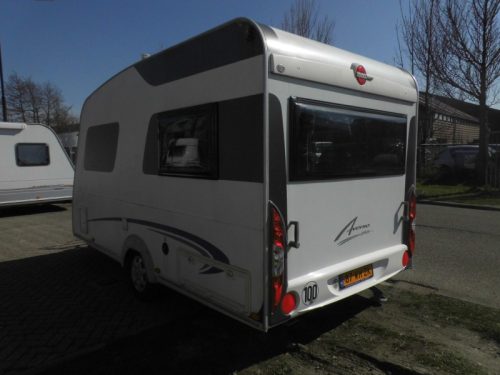 B&uuml;rstner Averso Plus 410 TS Pop-top roof!! photo: 1