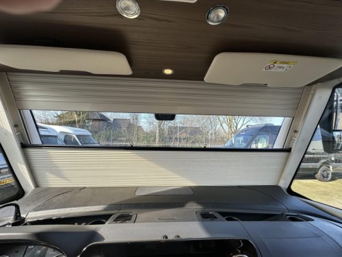 Hymer BML-I 780 OVERHEAD CUPBOARDS INSTEAD OF LIFT BED! photo: 19