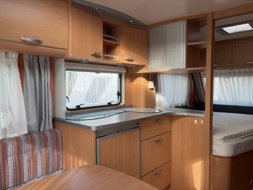 Knaus Sudwind Premium Line 450 FU Mover/Awning/Bike rack photo: 6