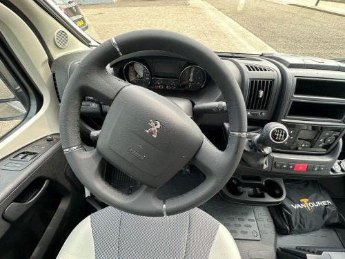 VANTourer 600 D 6 berths&pop-top roof&pop-top roof  photo: 15