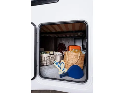 Benimar Tessoro 430 Compact & luxe NEU  Foto: 22
