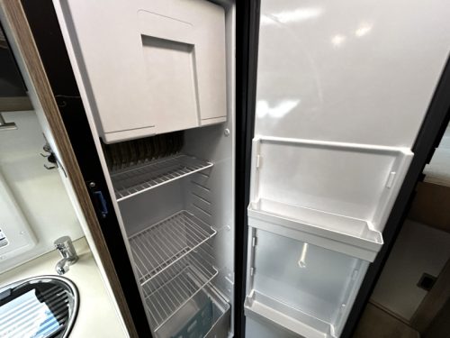 Chausson Flash 714 GA Festbett/Alkoven/Euro6/2017 Foto: 17