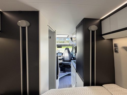 Adria Twin Supreme 640 SGX 9T Automatic Solar Panel Lithium Maxxfan photo: 19