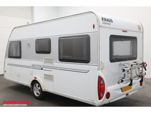 Knaus S&uuml;dwind 450 QU Rangierhilfe Klimaanlage Fahrradtr&auml;ger Querbett Mittelk&uuml;che Rundsitz Foto: 3