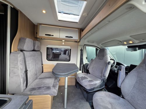 P&ouml;ssl Roadcruiser 640 Automaat foto: 2