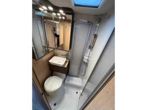 LMC Tourer 660 T Single beds, E&P, Air conditioning photo: 17