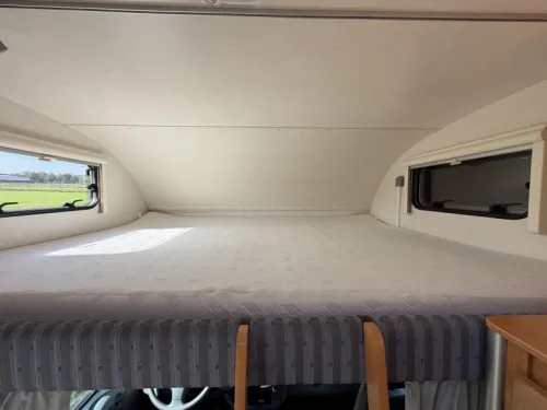 Hymer Classic Lit superpos&eacute; photo : 8