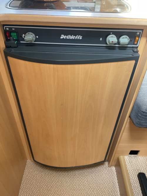 Dethleffs ADVANTAGE T5801 FRENCH BED FACE TO FACE photo: 5