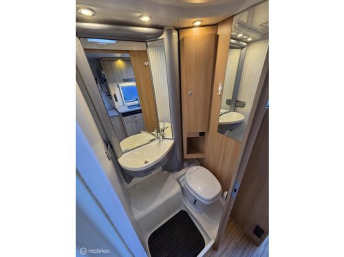 Dethleffs TREND T 6857 &acirc;Automaat-131PK-Queensbed-Euro-5&acirc; foto: 20