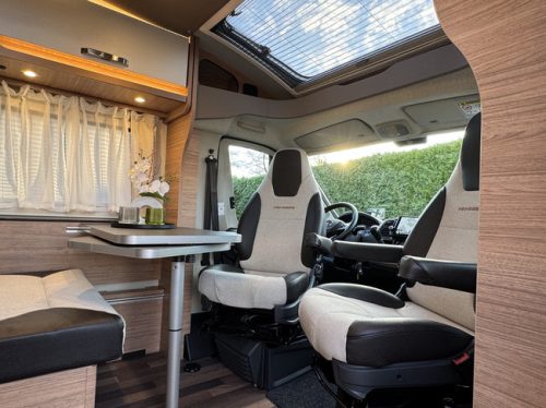 Weinsberg CaraCompact Pepper Edition 600 MEG 140 pk Automaat 9-Traps Euro 6 Fiat Ducato 8 **Enkele bedden/Fietsendrager/Satelliet/Smart TV photo: 7