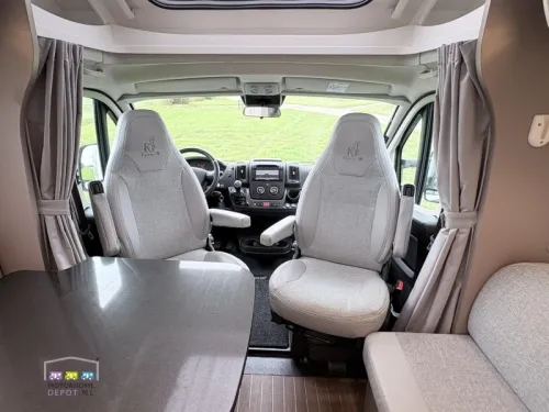 Hymer Etrusco 7400 SB Type X  foto: 13