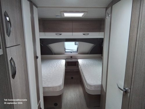 Hobby Prestige 560 UL Single beds+dinette photo: 3