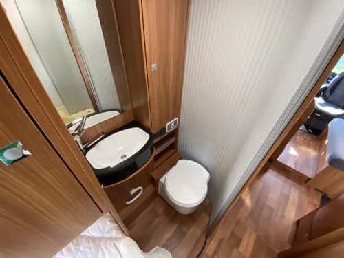 Dethleffs Magic Edition 7151 EB single beds + pop-top roof  photo: 7