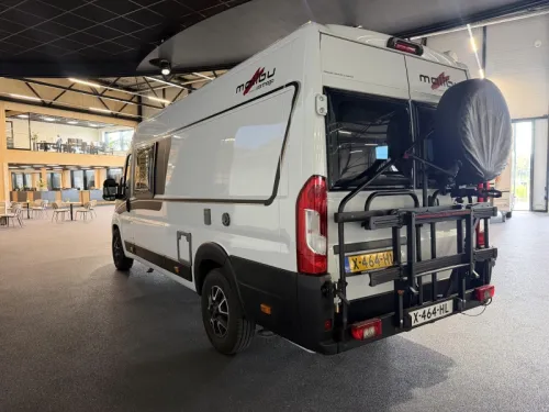 Malibu Van 640 Leveling system - automatic  photo: 6