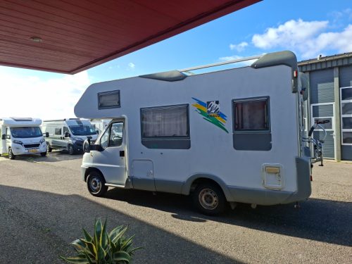 Knaus Traveller 575 kompakt ger&auml;umig 6p Wohnmobil  Foto: 2
