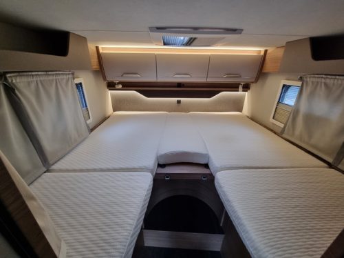Knaus R11 Van TI 650 MEG Vansation | Automatic | Roof air conditioning | Single beds | Camera | Lane-assist | Very good condition! photo: 9
