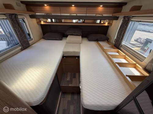 Knaus 700 MEG single beds + pull-down bed! photo: 7
