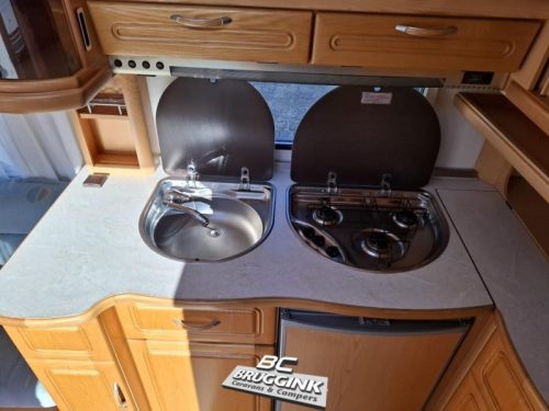 Fendt Platin 510 TFB French bed Microwave Awning photo: 9