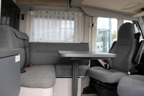 Int&eacute;gral l&eacute;ger jeune Hymer Exsis I 580 Pure 9G Tronic AUTOMATIQUE lits jumeaux (58 photo: 26