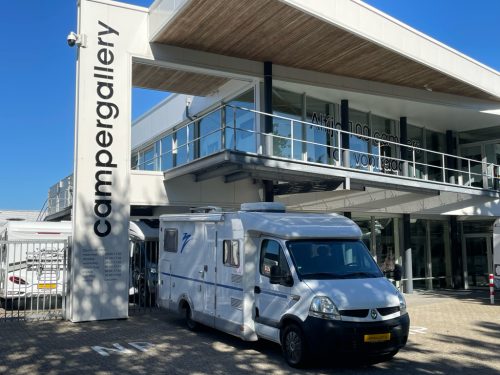 Knaus Sky TI 650 MEG EINZELBETTEN MOTOR KLIMAANLAGE 6.99M