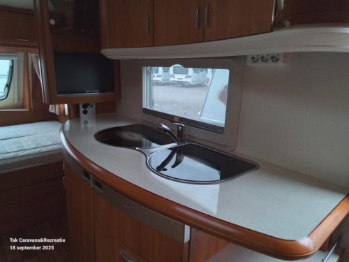 Hobby Excellent 440 SF very neat Caravan photo: 5