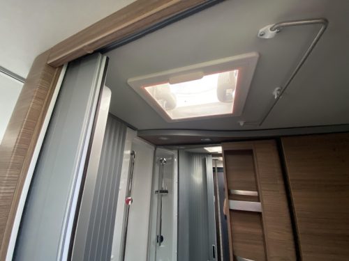 Knaus Vansation Van TI Single Beds photo: 21