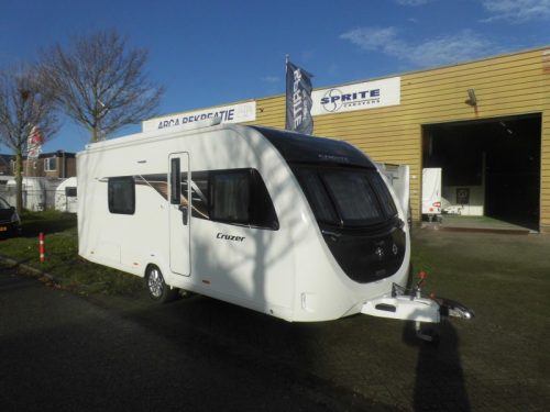Sprite Cruzer 495 SR Like new! Thule awning photo: 0