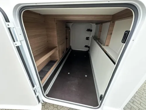Knaus L!ve I 650 MEG AUTOMATIC 180HP photo: 2
