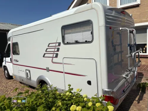 Hymer T 674 SL Single beds  photo: 6