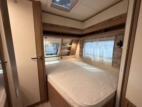 Hobby De Luxe 460 UFE Rangierhilfe / Kassettenmarkise  foto: 16