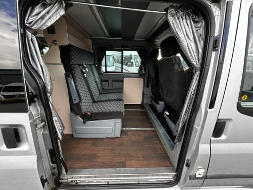Westfalia Nugget Festdach/140PS/Klimaanlage/5m Foto: 6